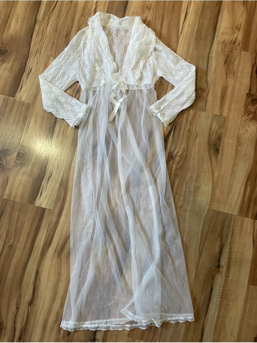Vintage Belle Smith Bridal Peignoir Long White Sheer Lace Dressing Gown
